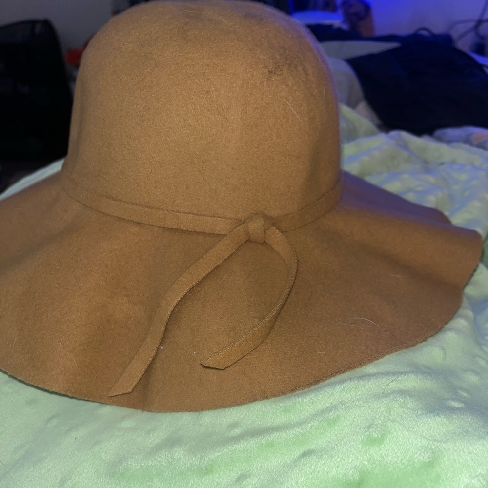 Women's Tan Floppy Hat